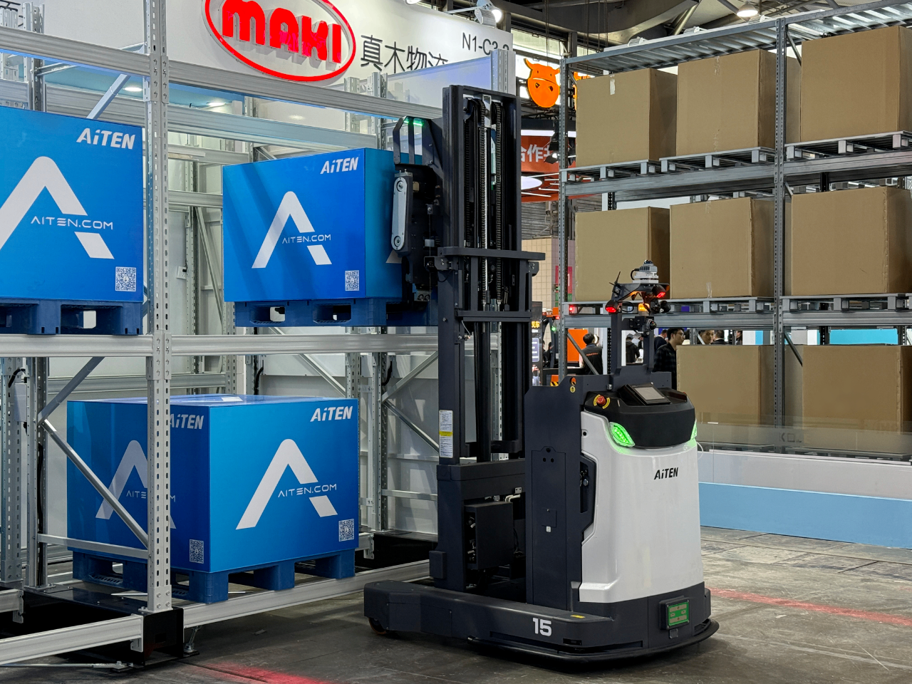 nangong28官方网站-小米17系列出货量超426万部 小米17 Ultra出货约18万